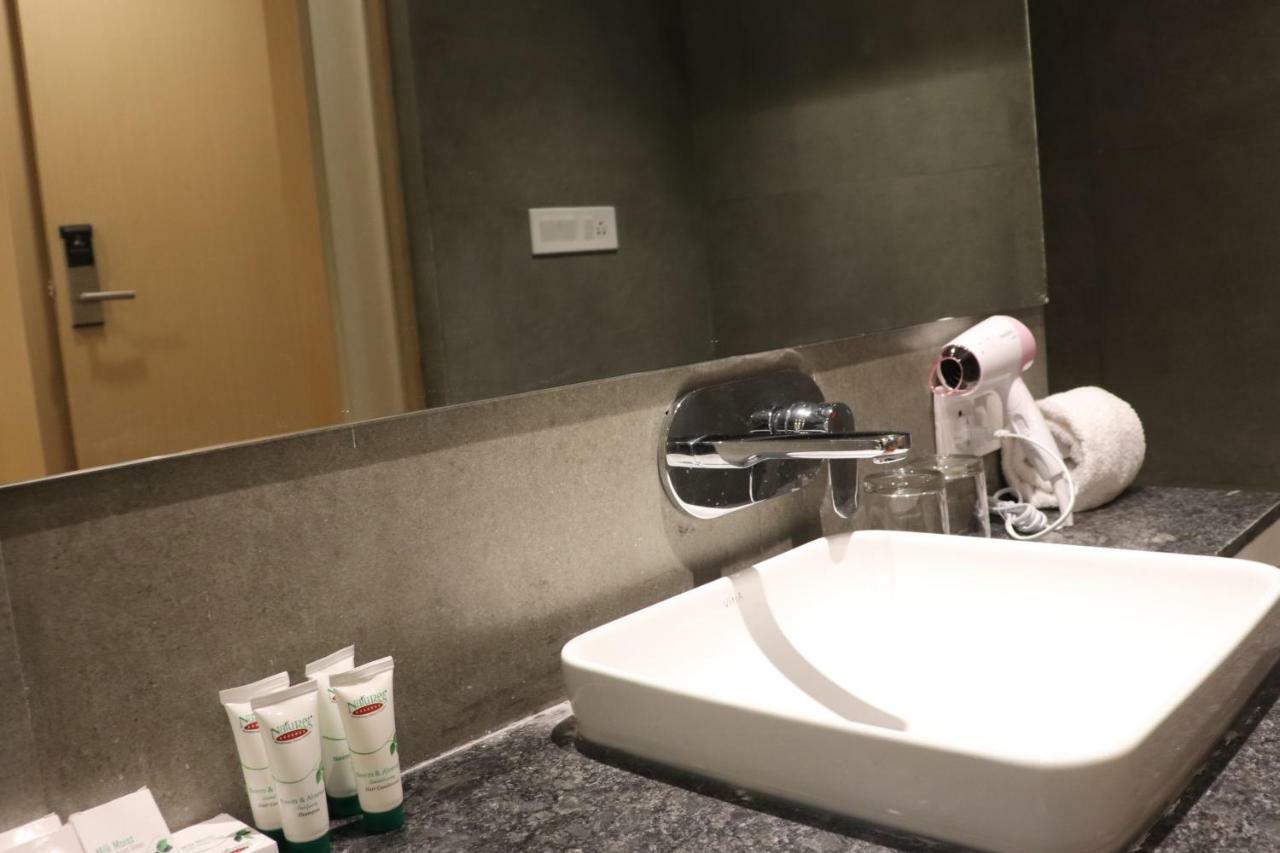 Hotel Le Amor Kota  Bagian luar foto